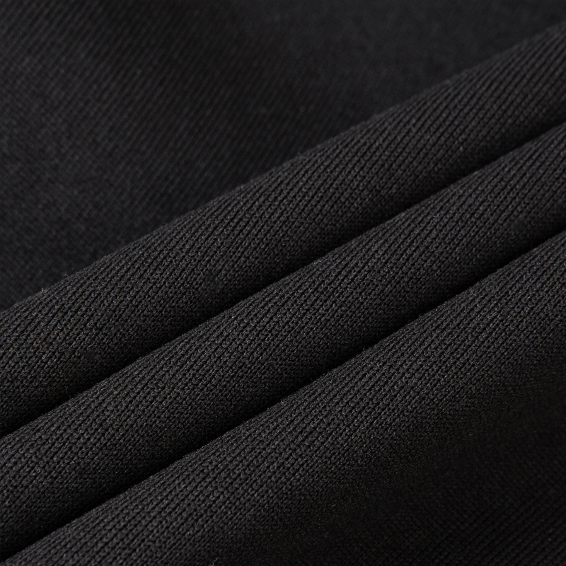 Casaco de Poliéster com Capuz e Design Raglan em Camadas Confortáveis